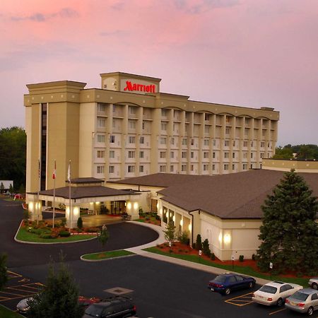 Rochester Airport Marriott Kültér fotó