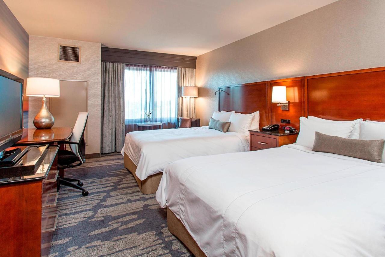 Rochester Airport Marriott Kültér fotó