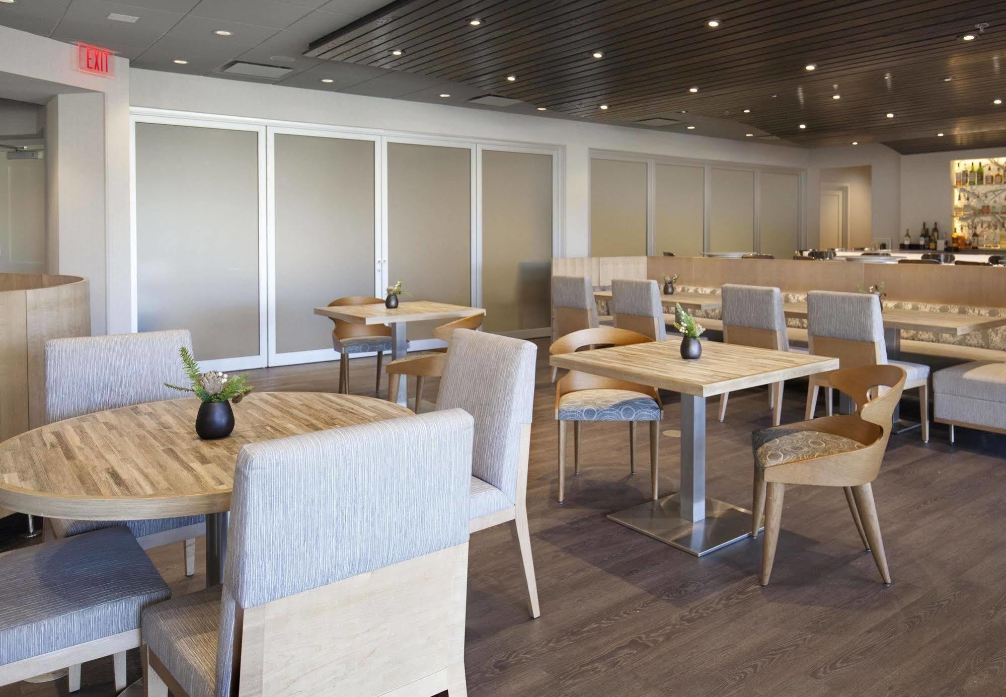 Rochester Airport Marriott Kültér fotó
